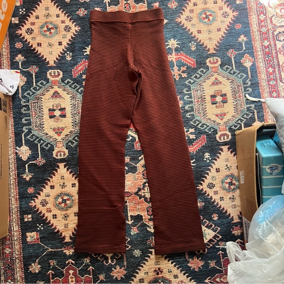 Good American Heavy horizontal Rib Wide Leg ankle Pants in Chocolate003 Size s - Picture 5 of 9